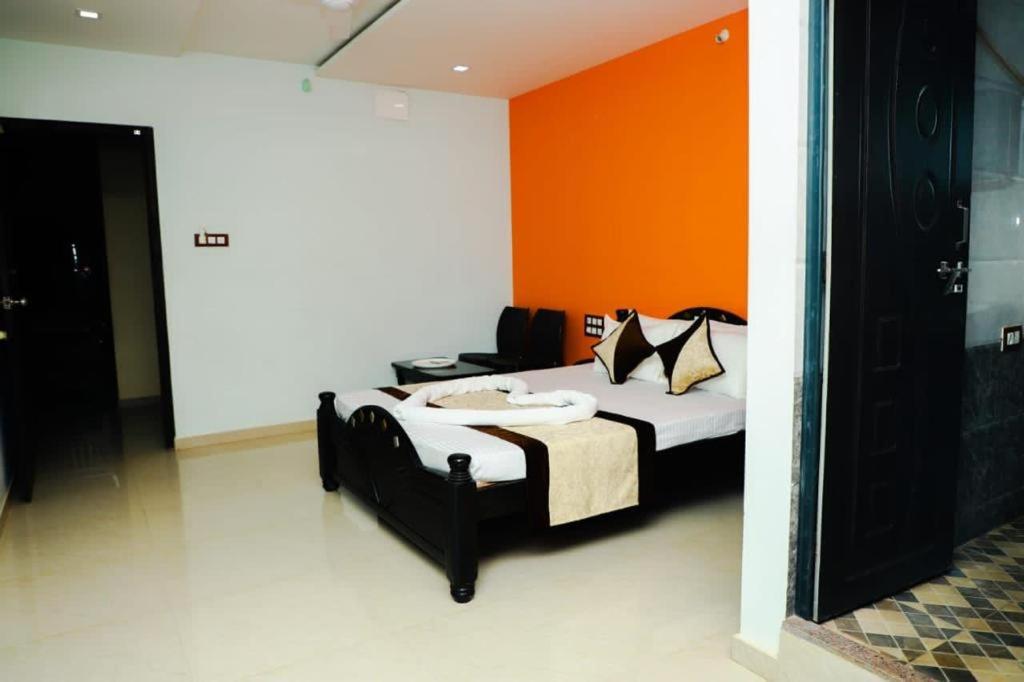 Hotel Megha Residency Haveri Esterno foto
