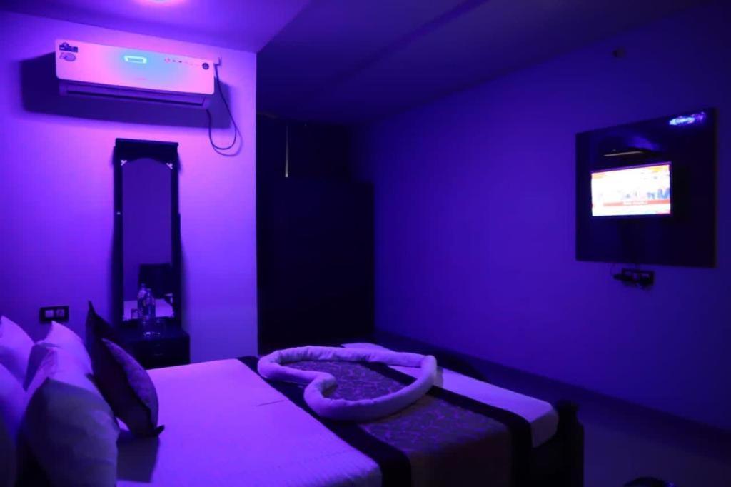 Hotel Megha Residency Haveri Esterno foto